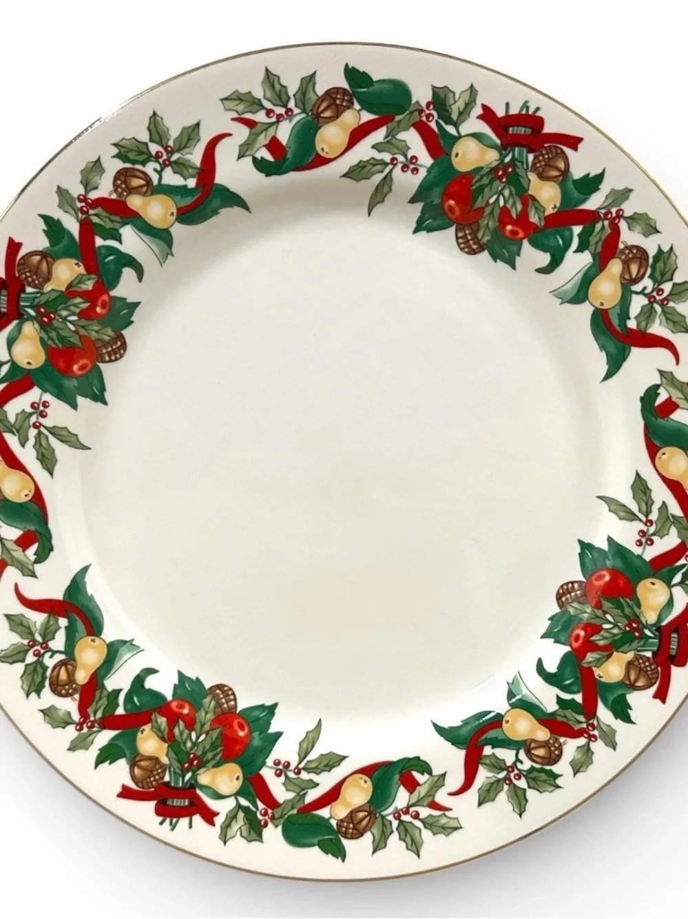 AMC Christmas Bounty Dinner Plates Set of 6 Japan Gold Trim Holiday 10⅜” Vintage